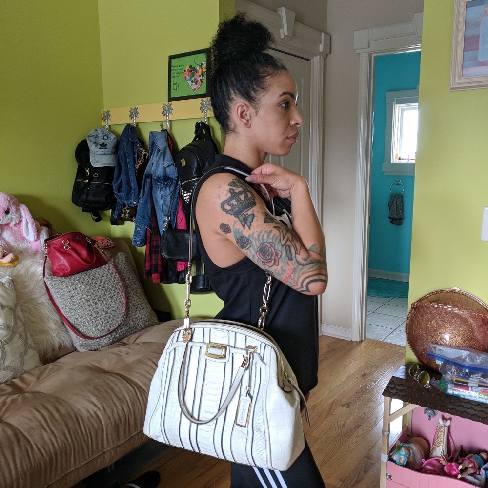 ❌SOLD❌White Coach purse - Picture 8 of 8